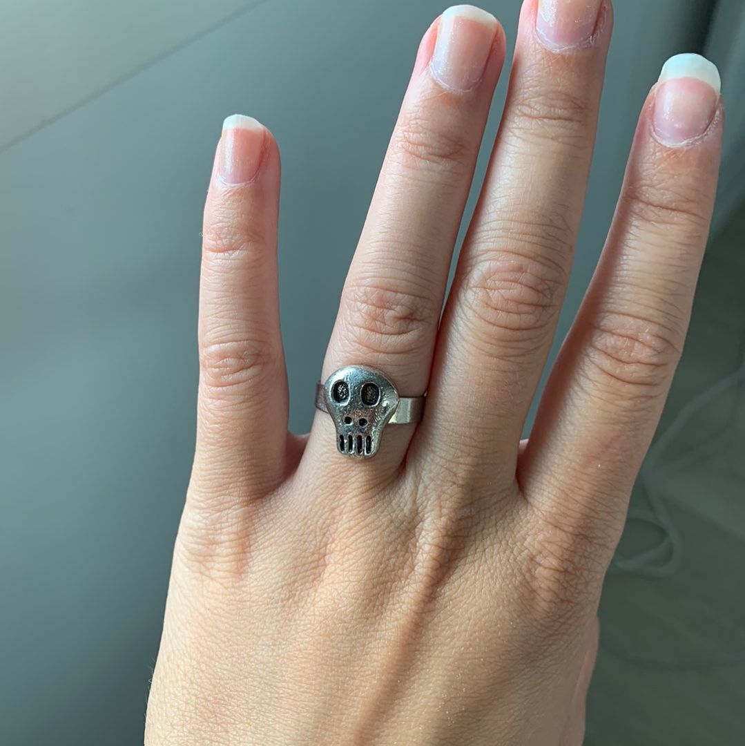 Skull ring