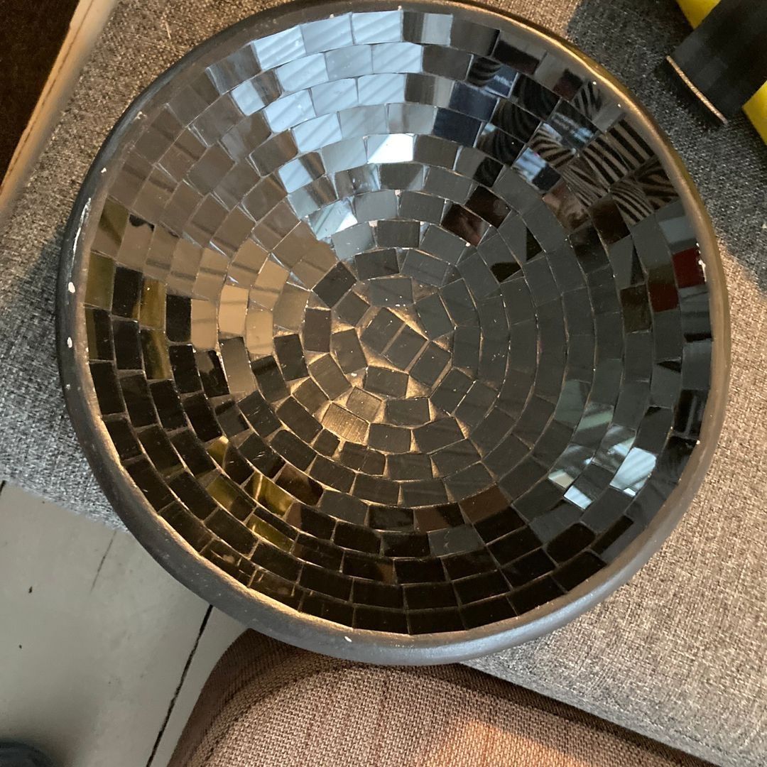 Sort discoball bolle