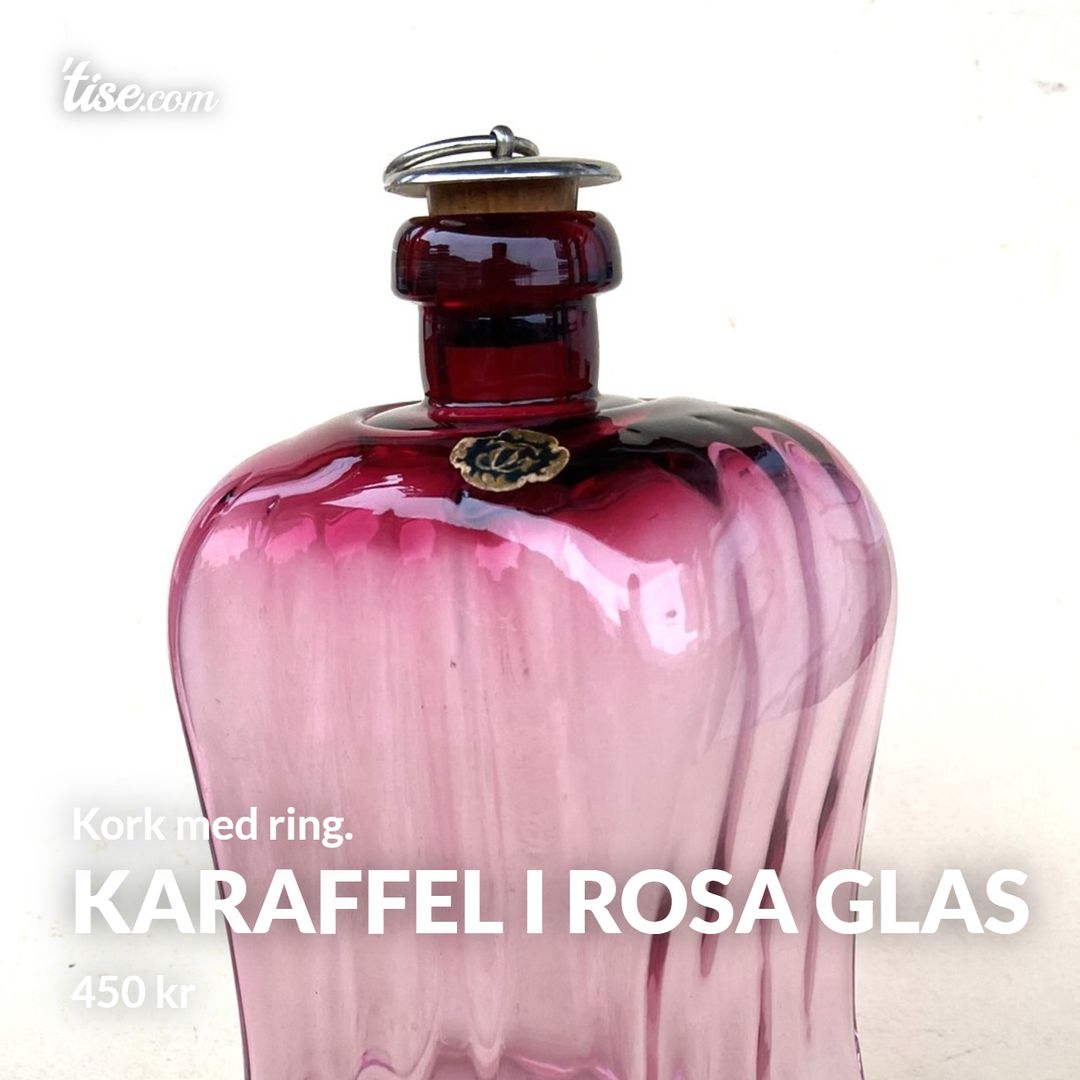 Karaffel i rosa glas