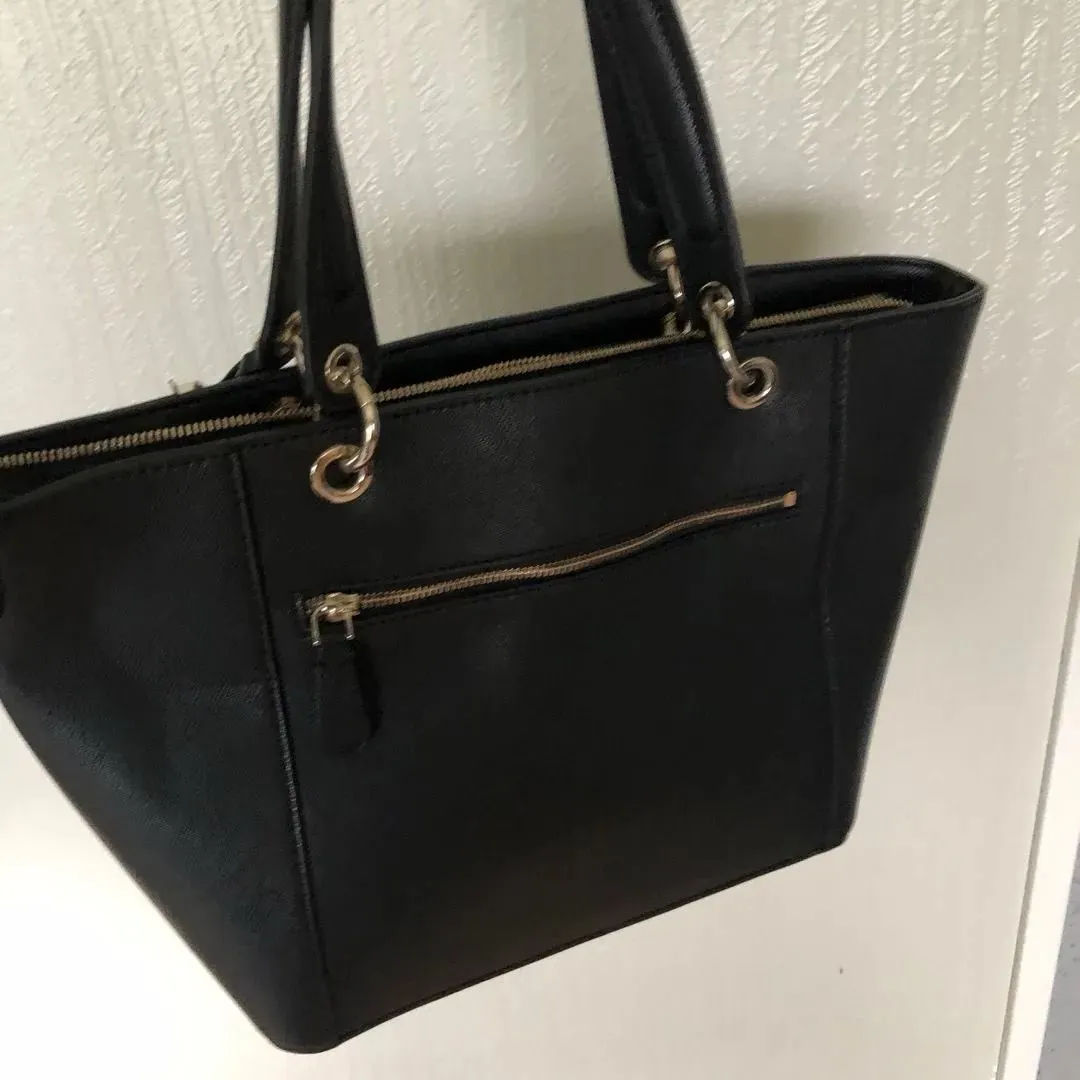 Guess shoulder bag