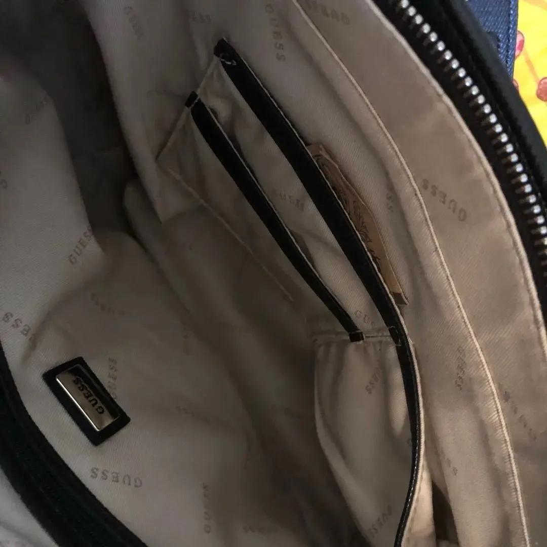 Guess shoulder bag