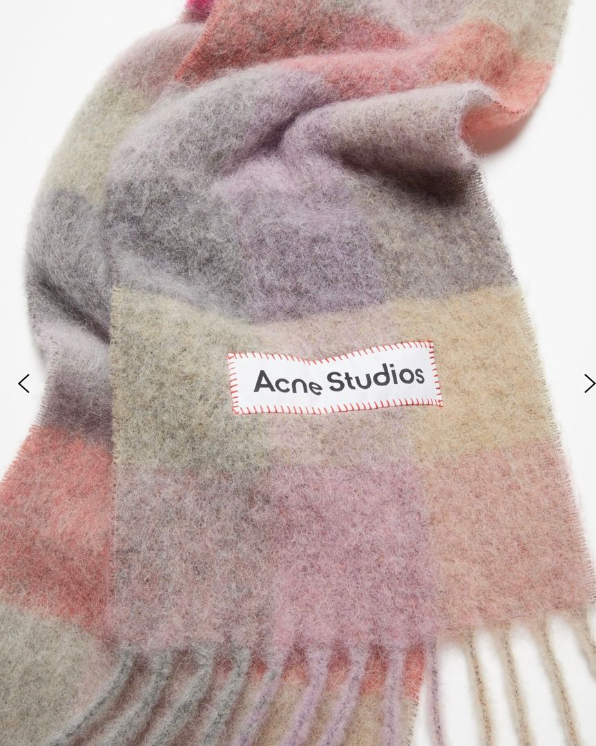 Acne skjerf