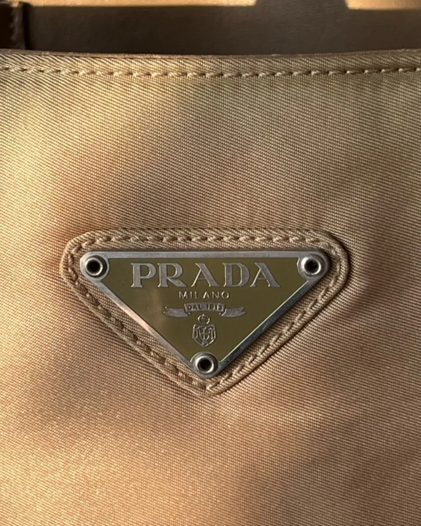 Vintage Prada taske