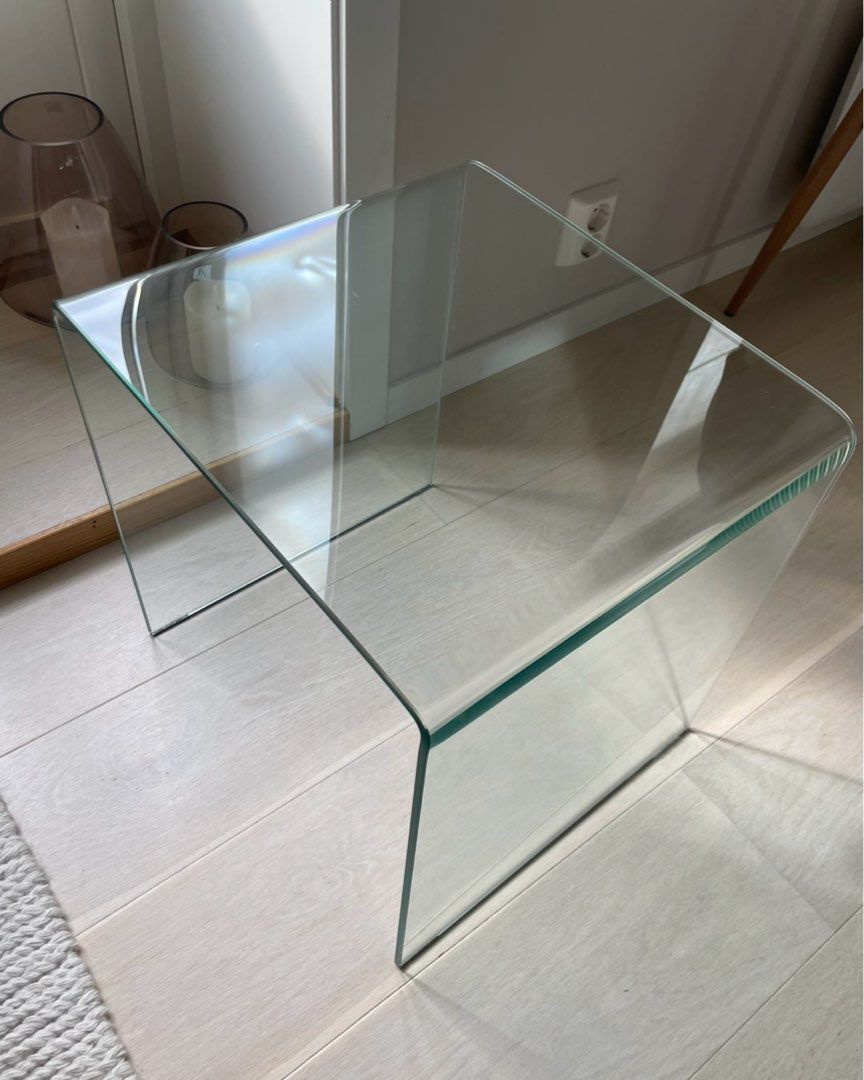 Sidebord glass