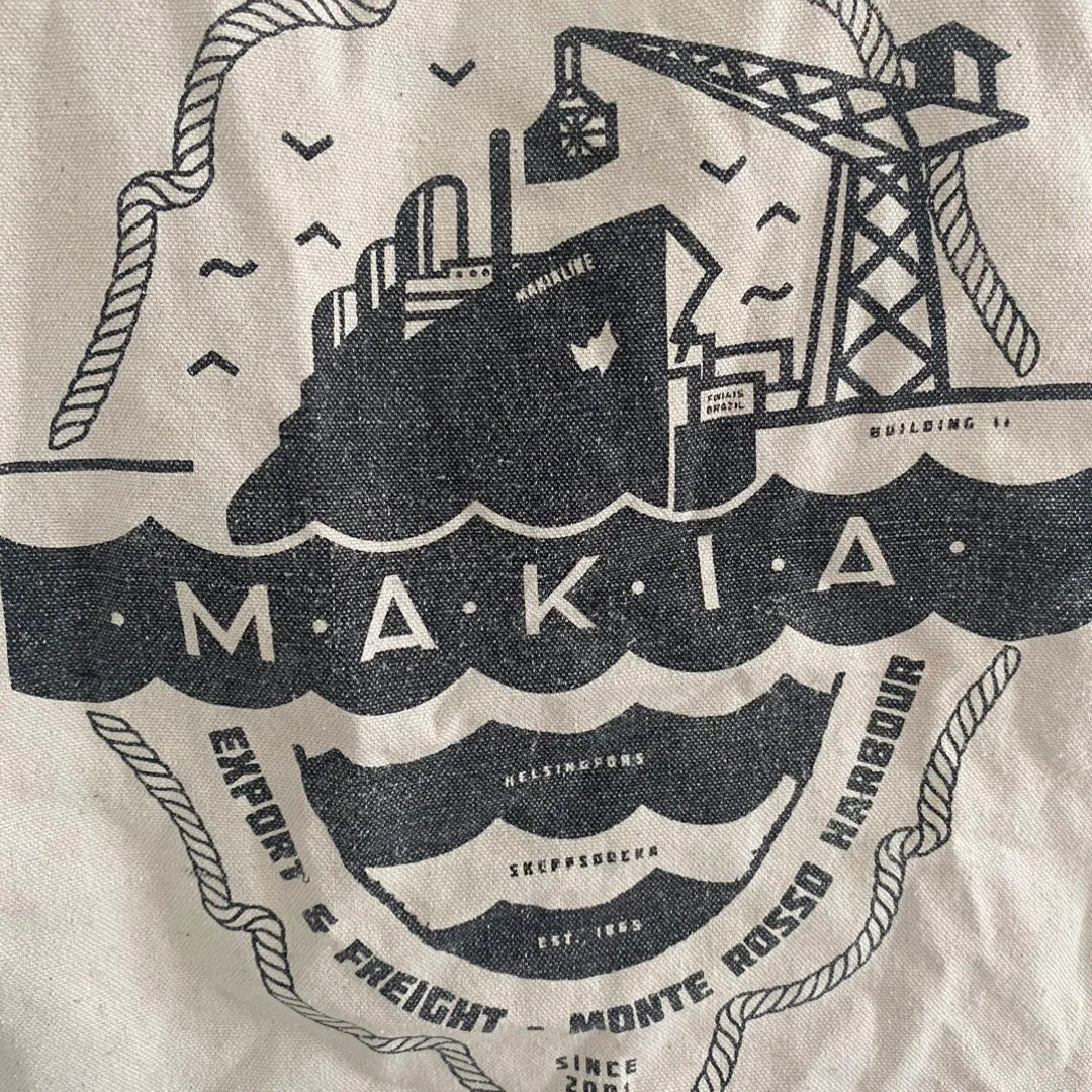 Makia totebag