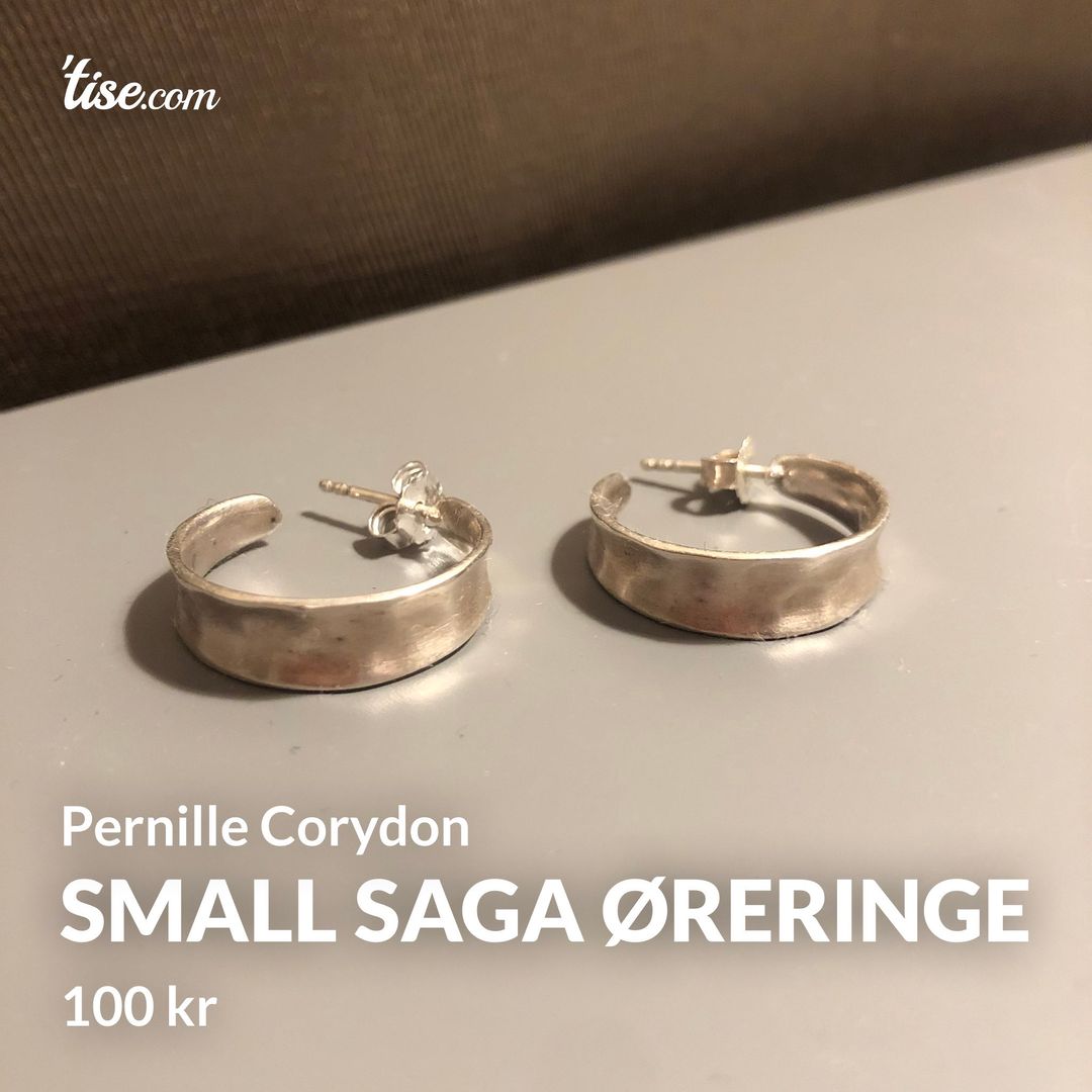 Small saga øreringe