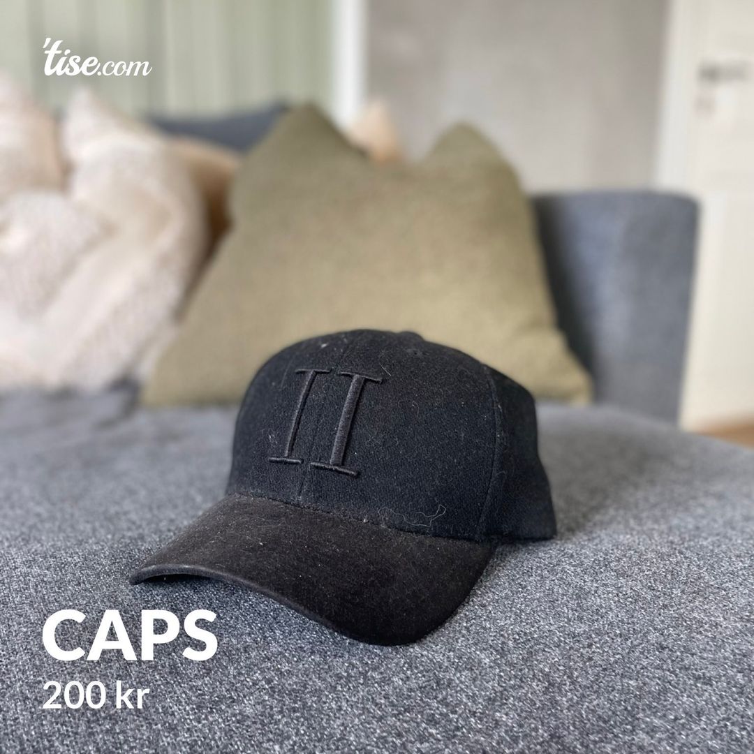 Caps