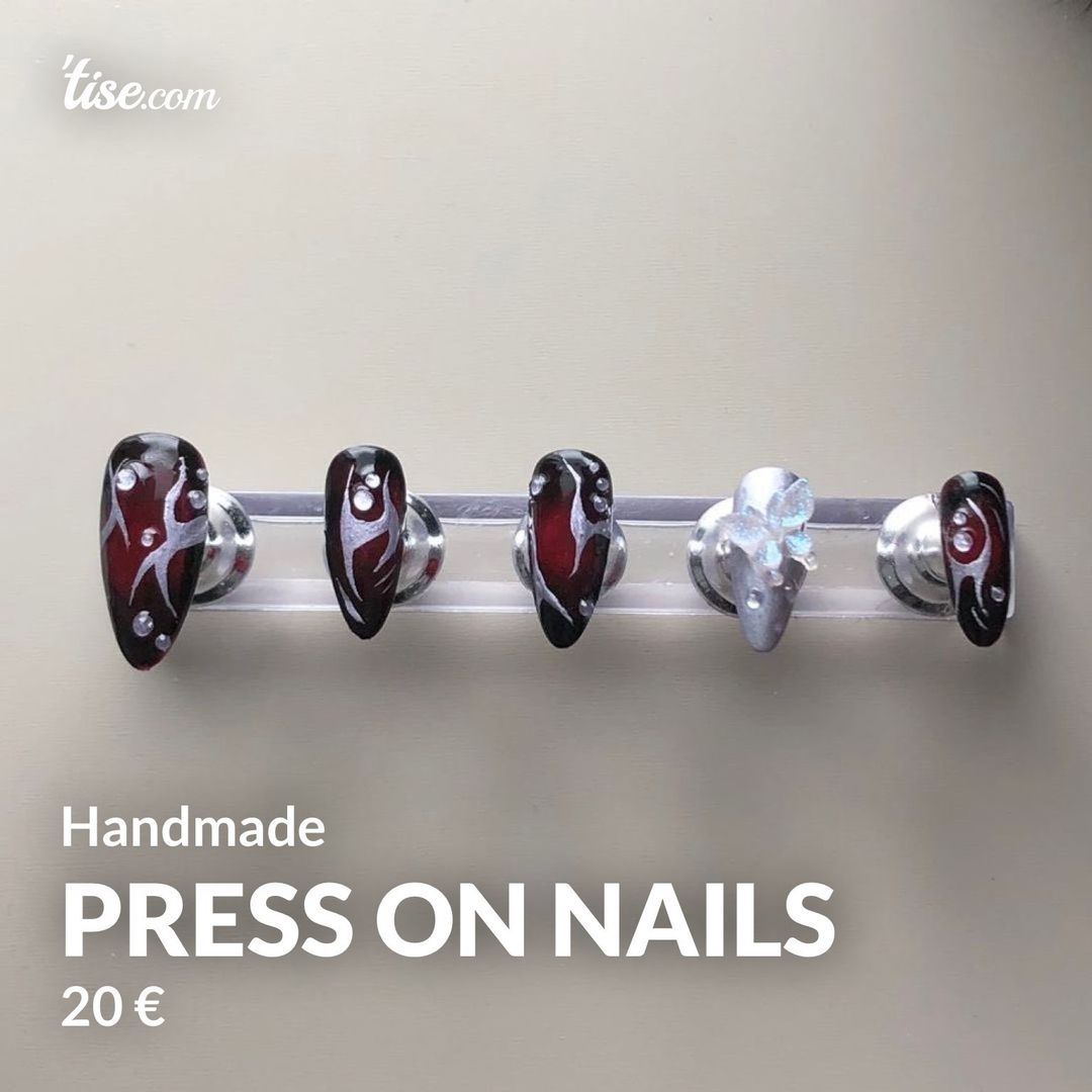 Press on nails