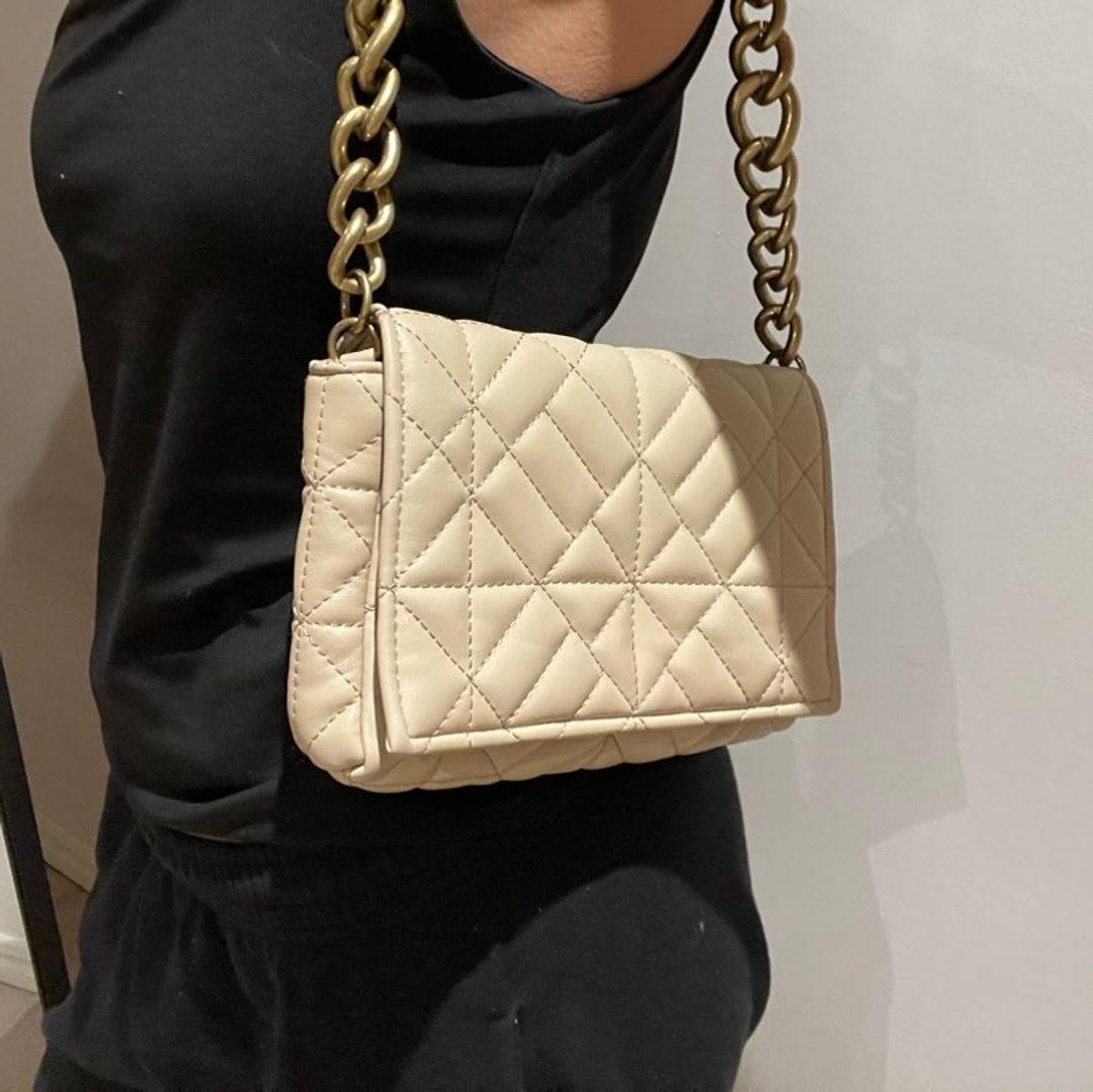 Beige taske