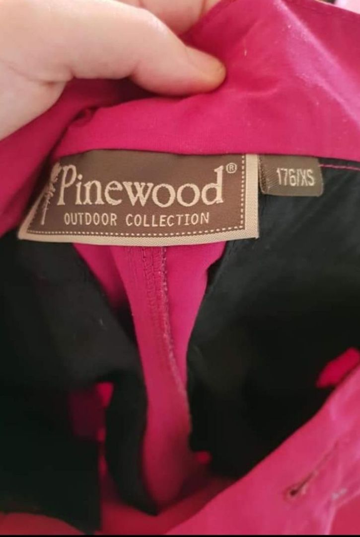 pinewood  utebukse