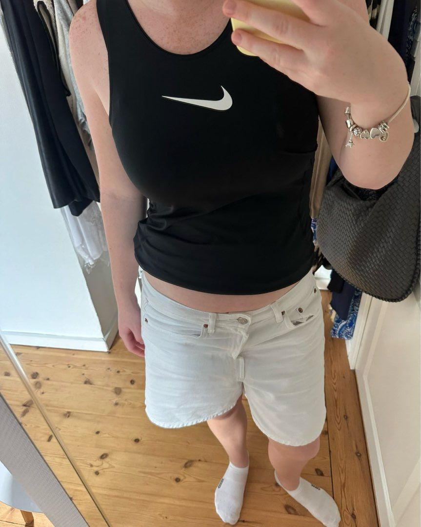 Nike top