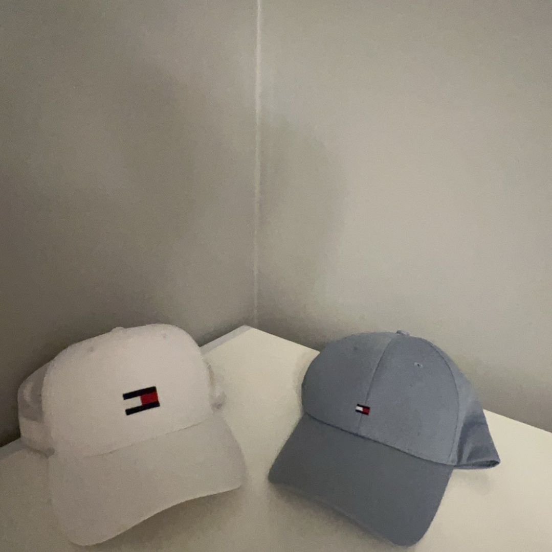 Tommy hilfiger caps