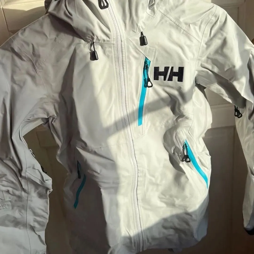 Helly hansen jakke