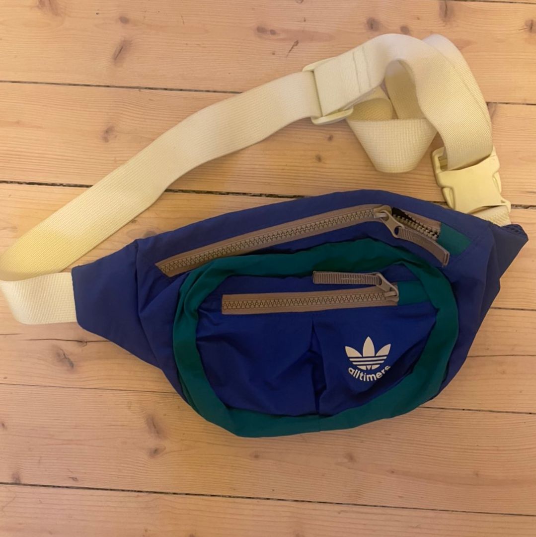 Adidas rumpetaske