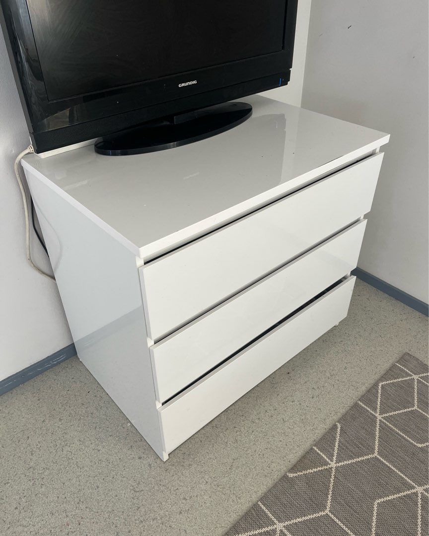 Ikea malm lipasto