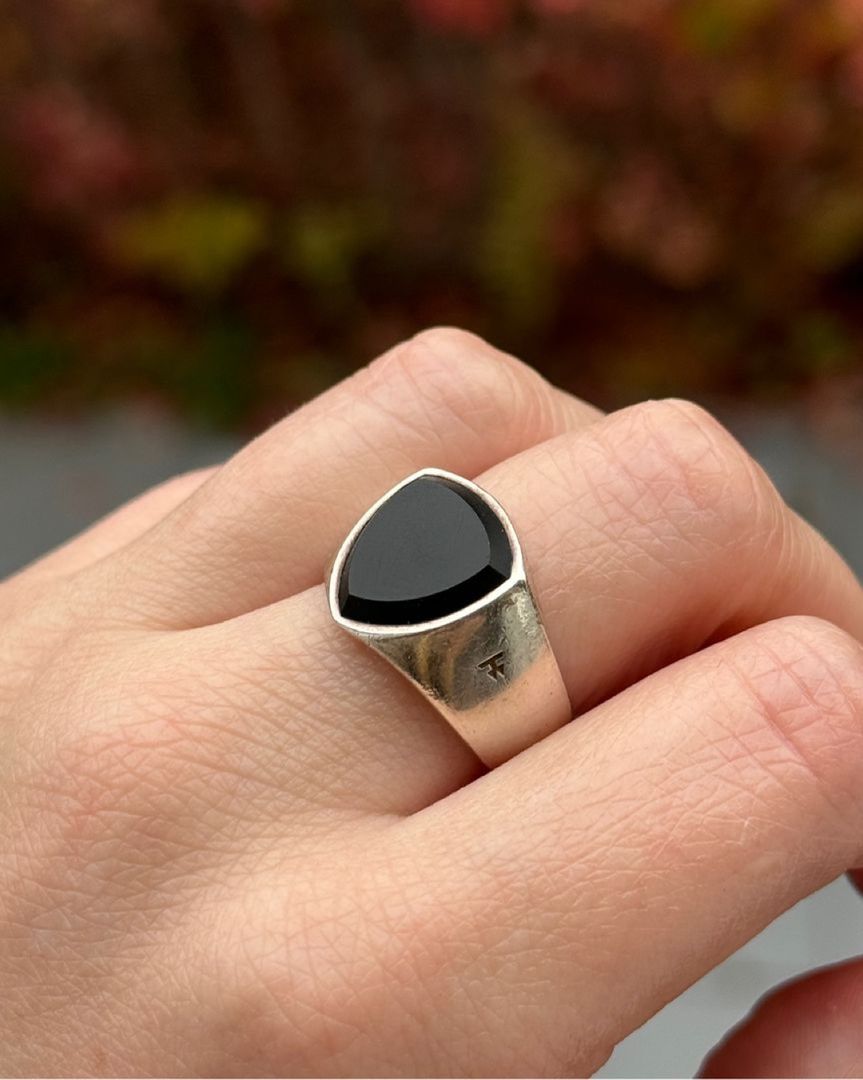 Tom Wood shield ring