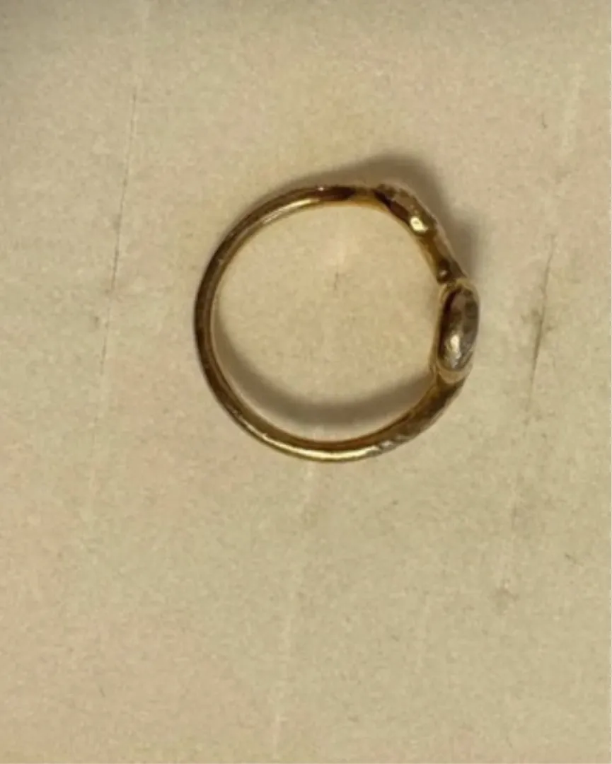 Maanesten ring