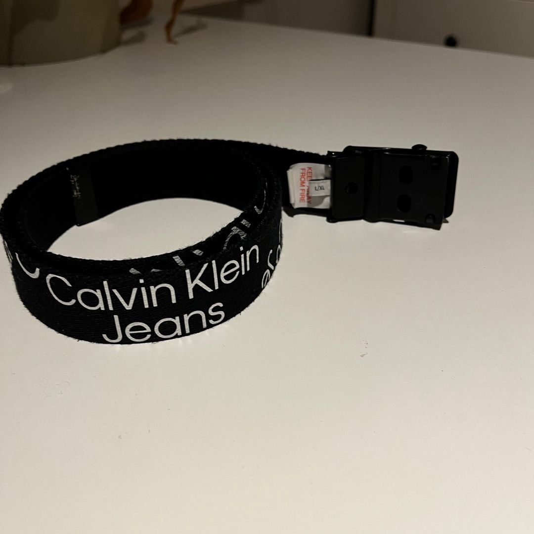 Calvin klein vyö