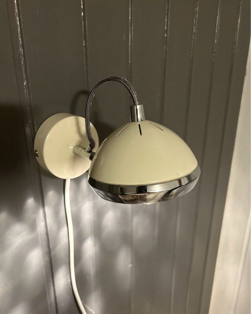 Lampetta wall lamp