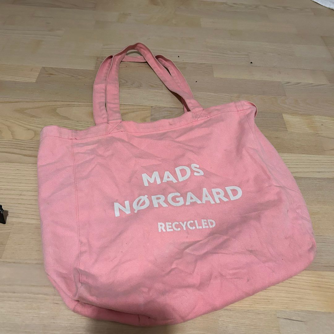 Mads Nørgaard net