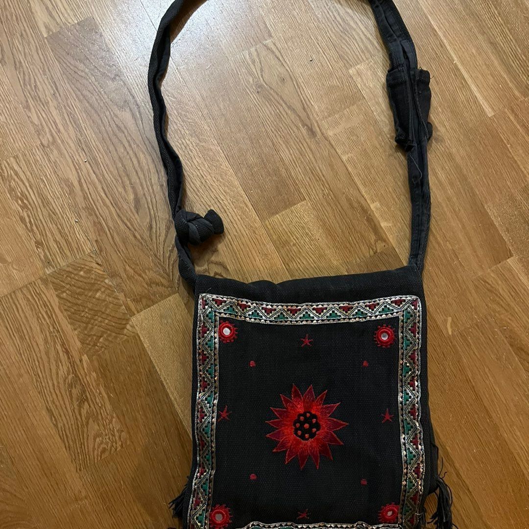 Crossbody bag