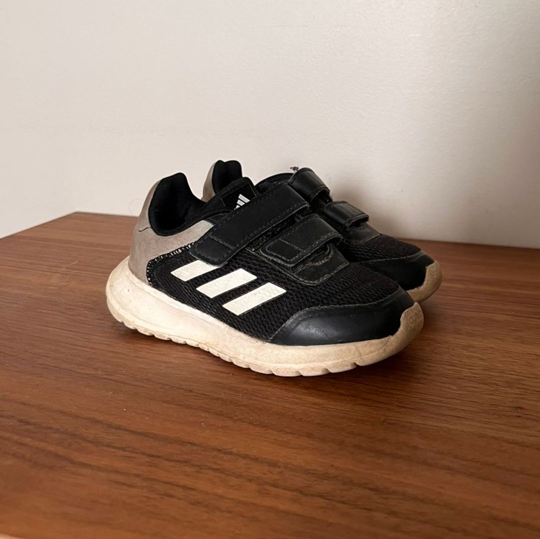 Adidas sko