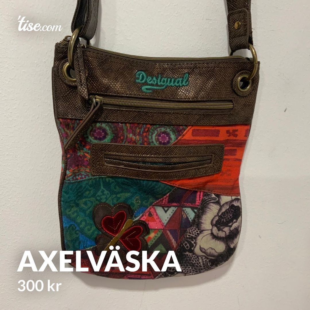 Axelväska