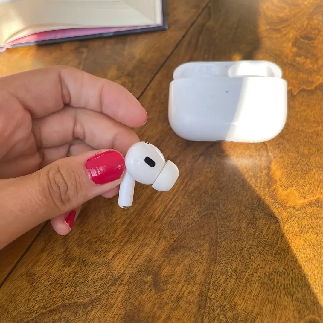 Apple airpods pro 2