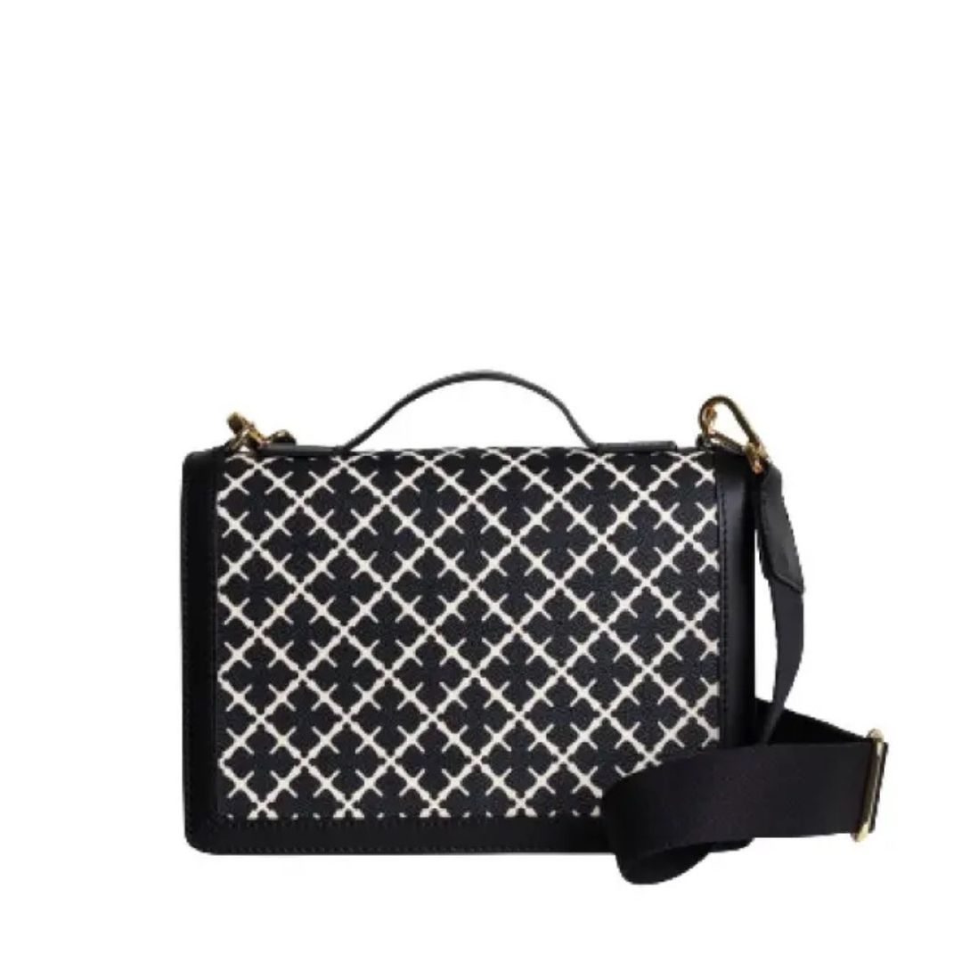 By Malene Birger tas