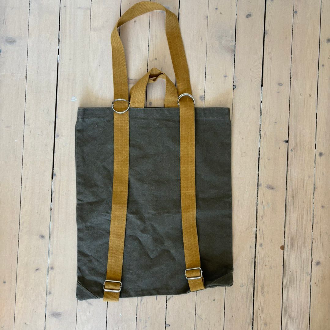 Tote bag