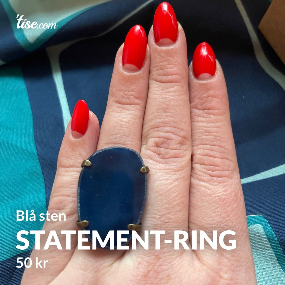 Statement-ring