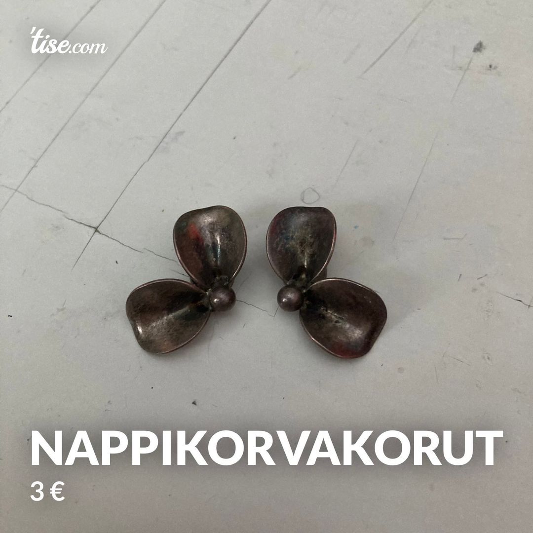 Nappikorvakorut