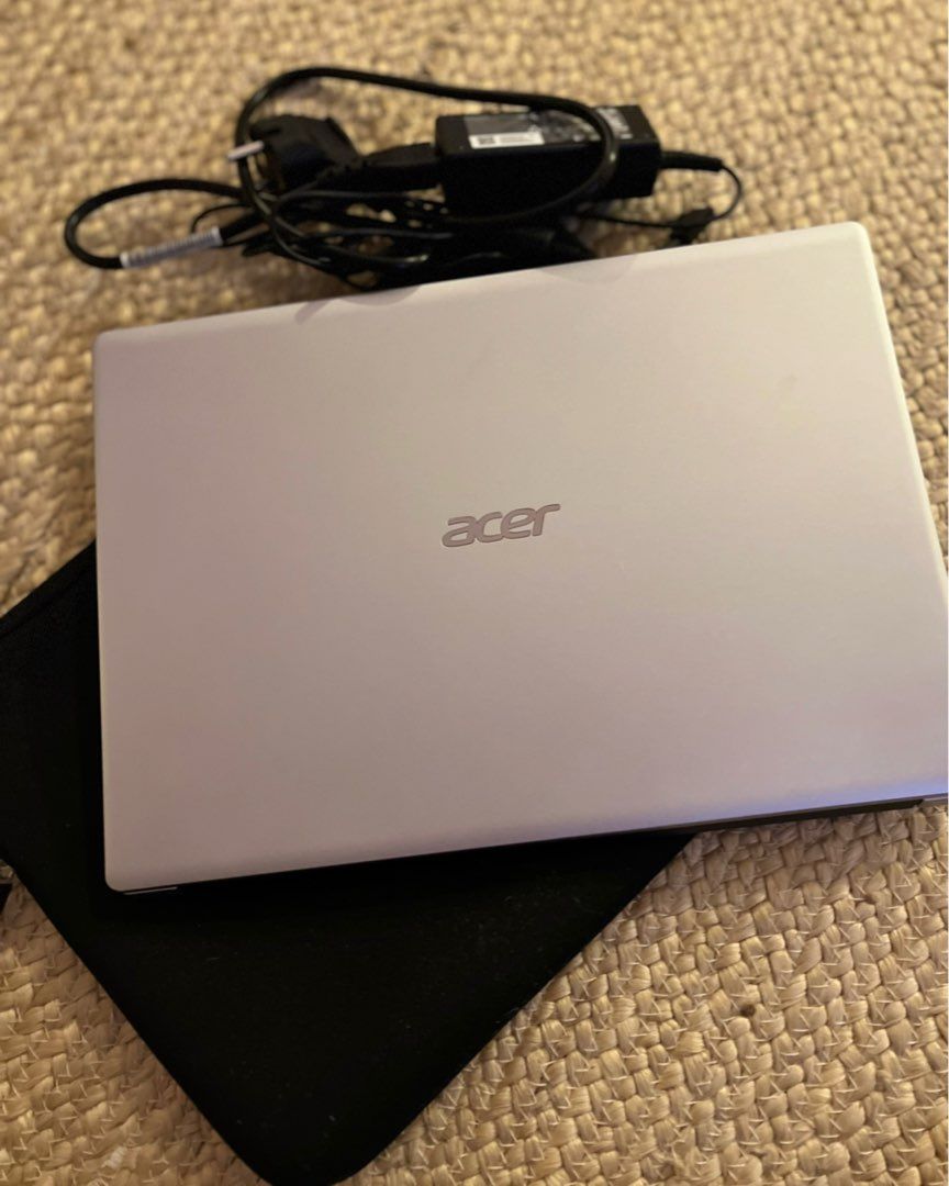 Acer Aspire 1