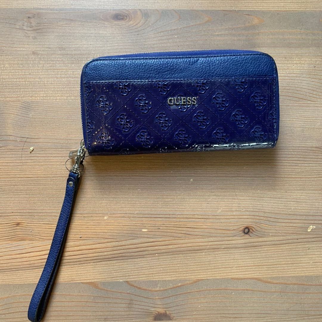 Guess Clutch/Pung