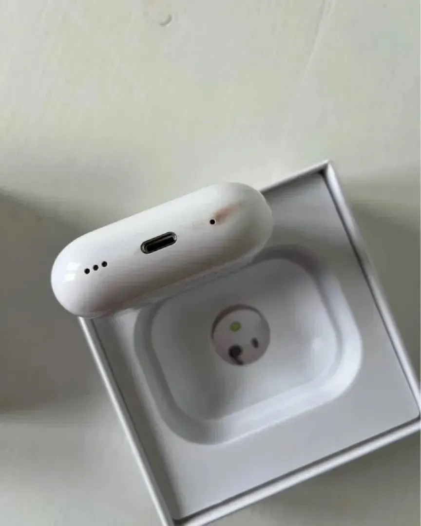 Apple AirPods 2 Pro