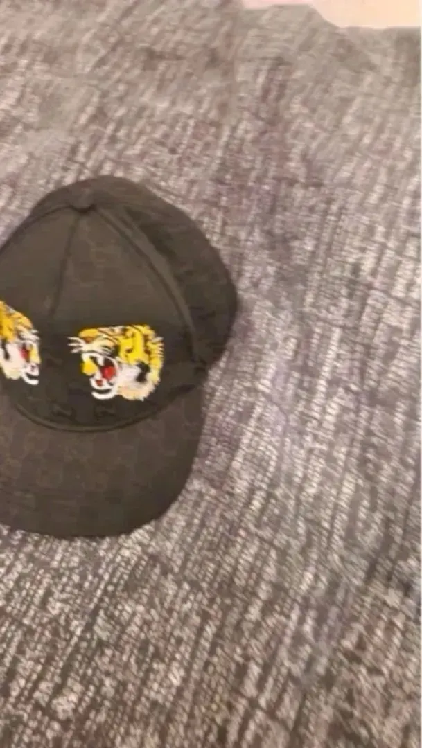 Gucci caps selges