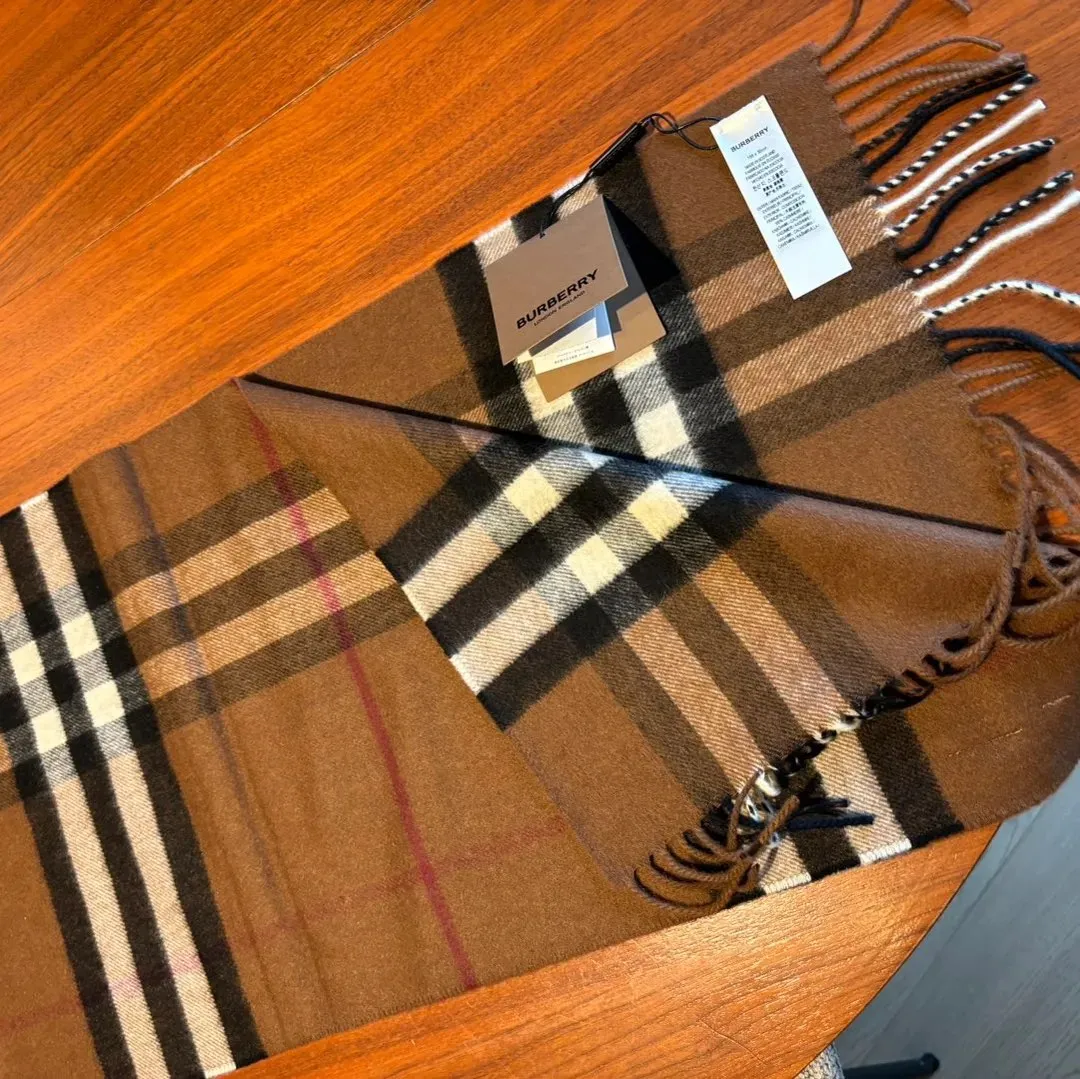 Burberry skjerf