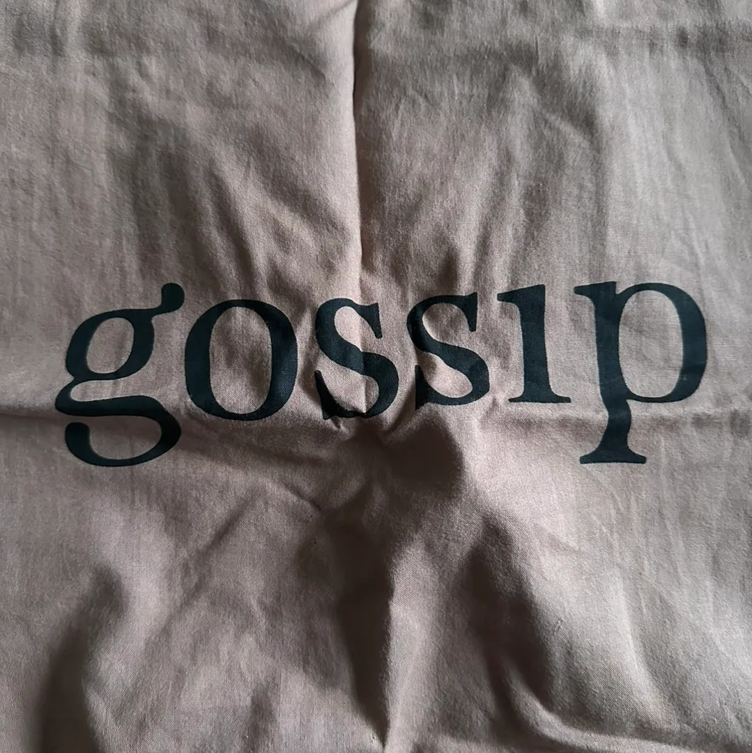 Gossip tote bag