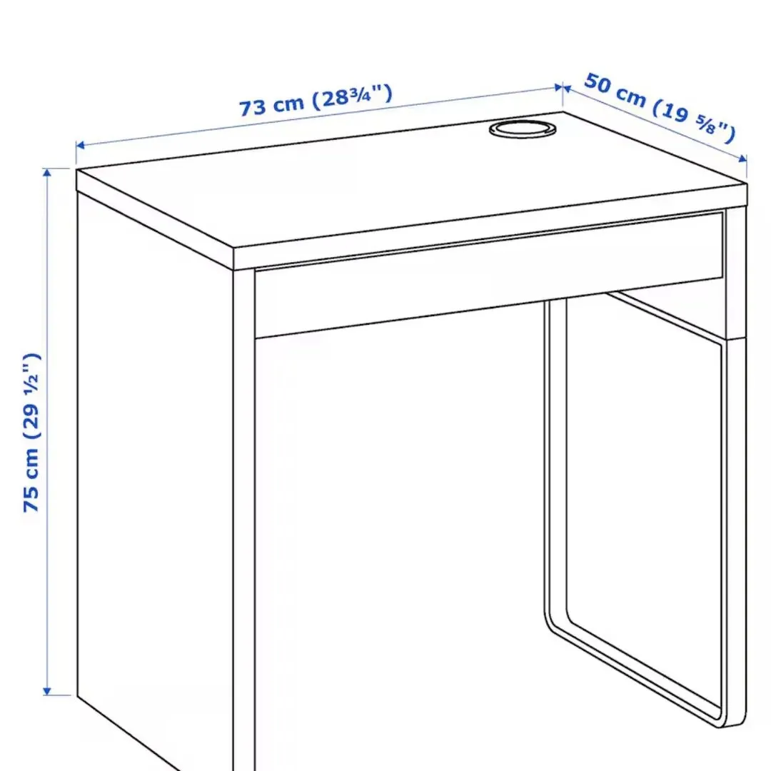 Ikea skrivebord hvit