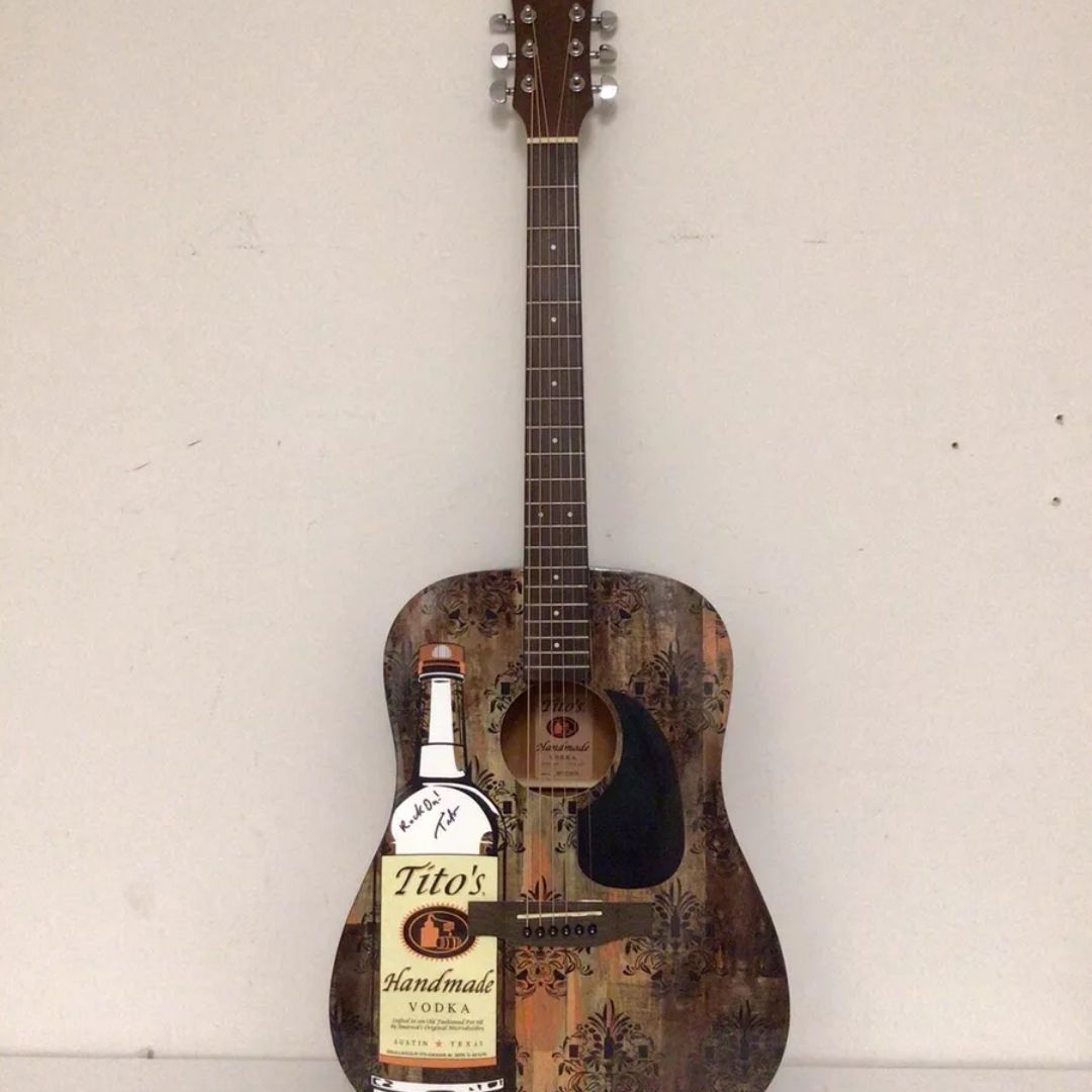 Titos Gitar