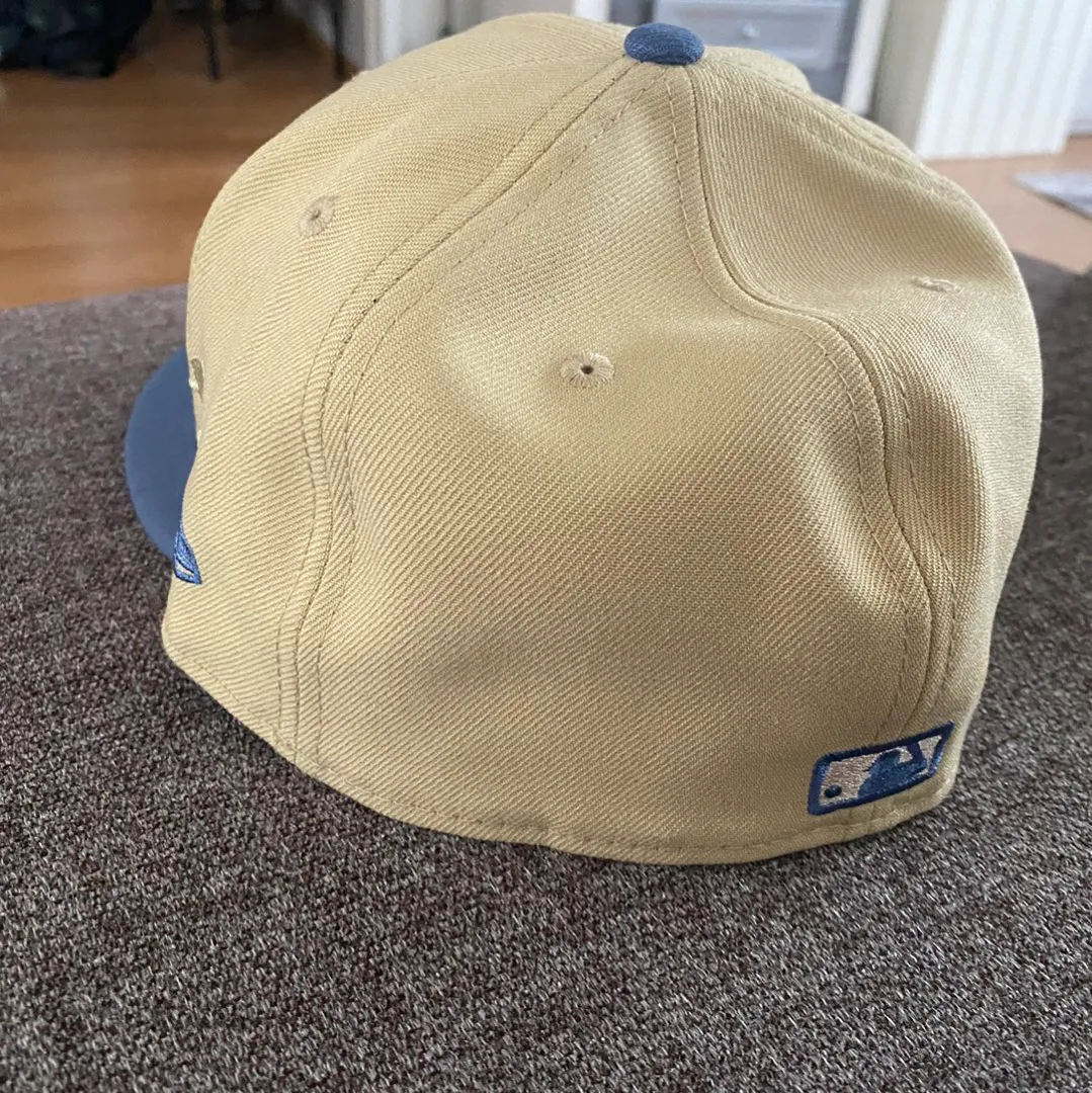 Fitted cap