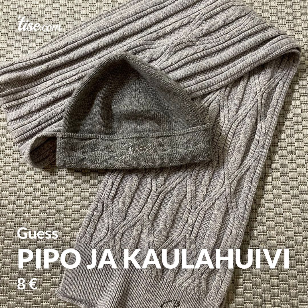 Pipo ja kaulahuivi