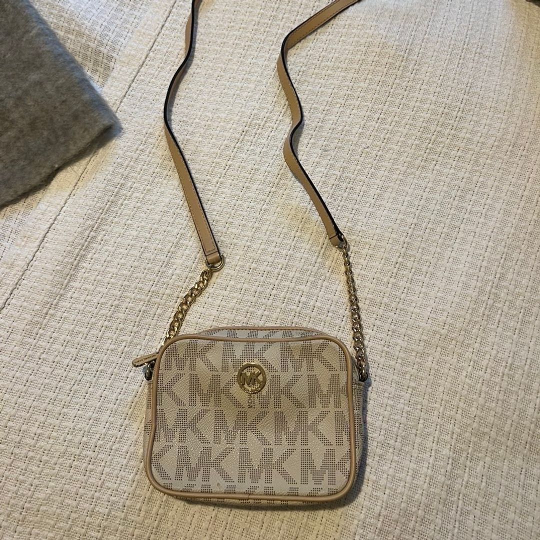 Michael kors laukku