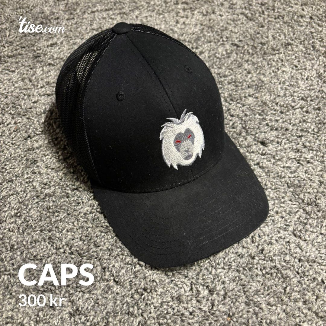 Caps