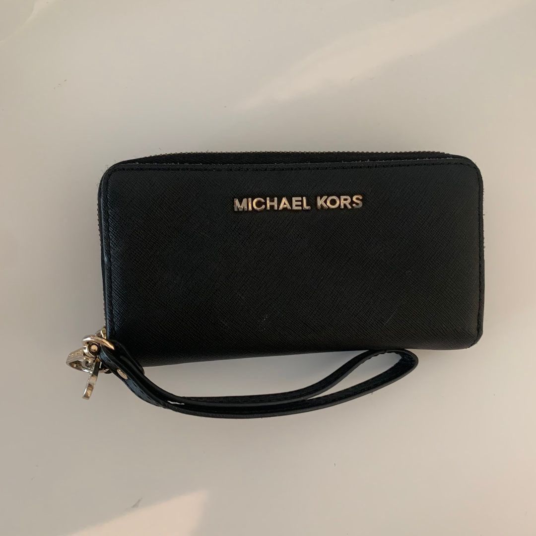 Micahel Kors wallet