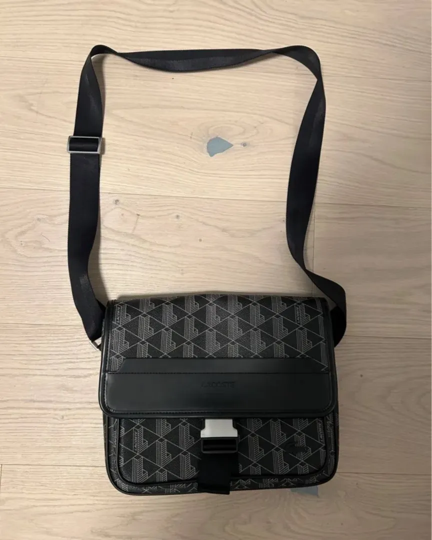 Lacoste bag