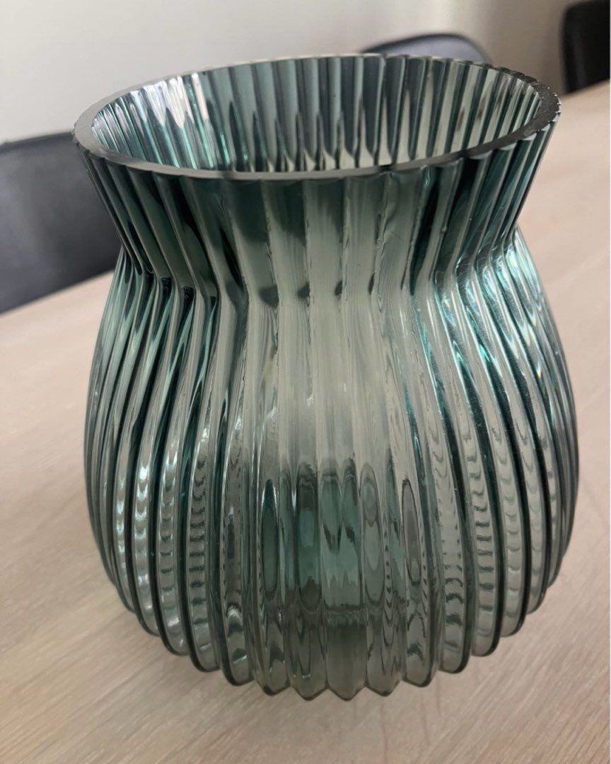 Vase m/riller