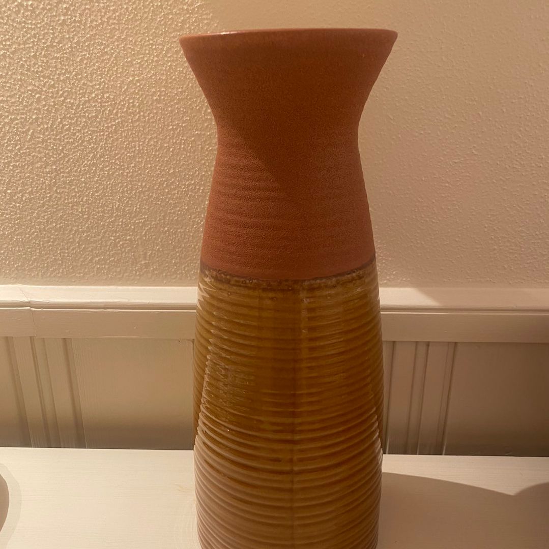 Høy flott vase