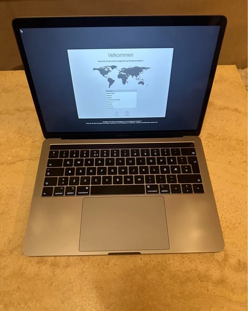 MacBook Pro m/touchb