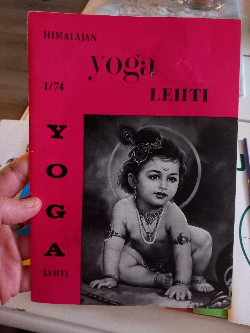 21kpl YOGA Lehtiä